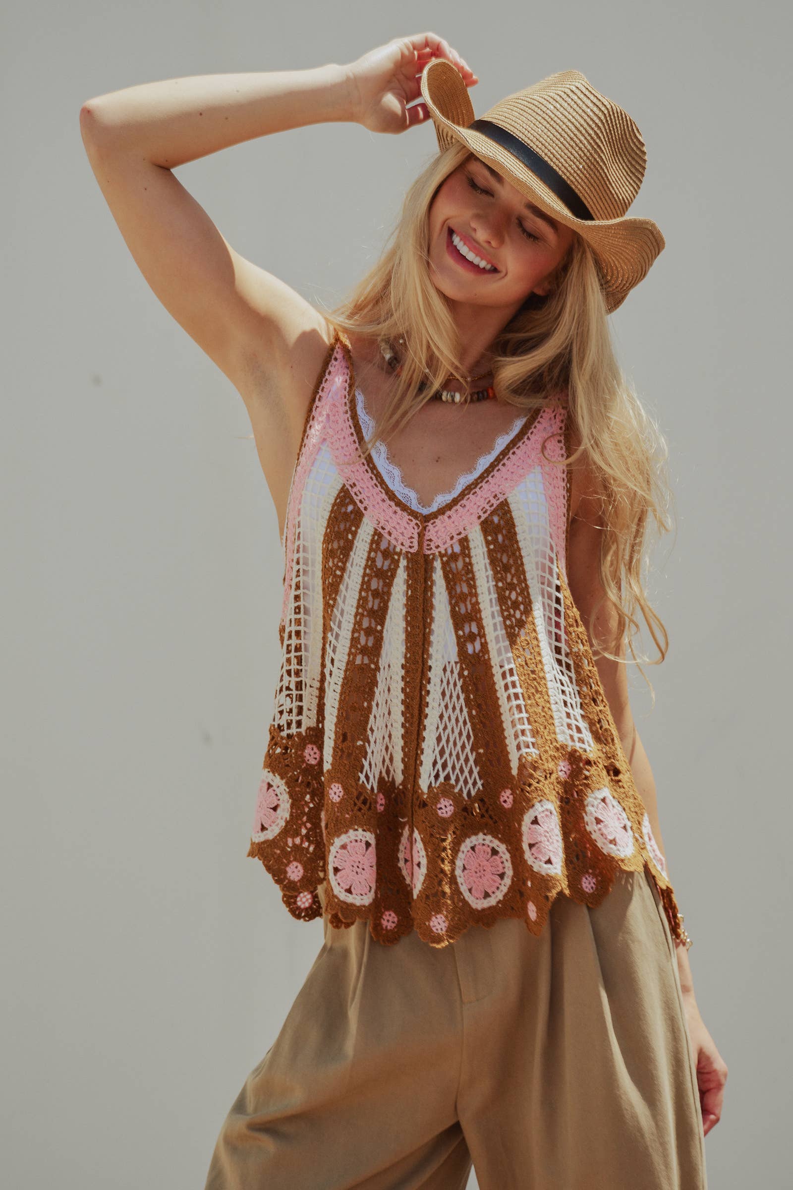 Urban Daizy - Floral Motif Open-Knit Crochet Tank
