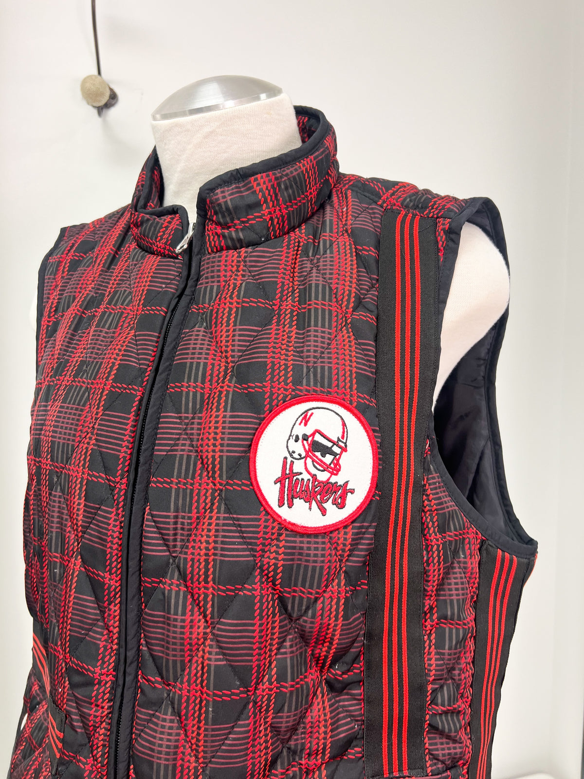 Red/Black Embellished Husker Vest - Size Large