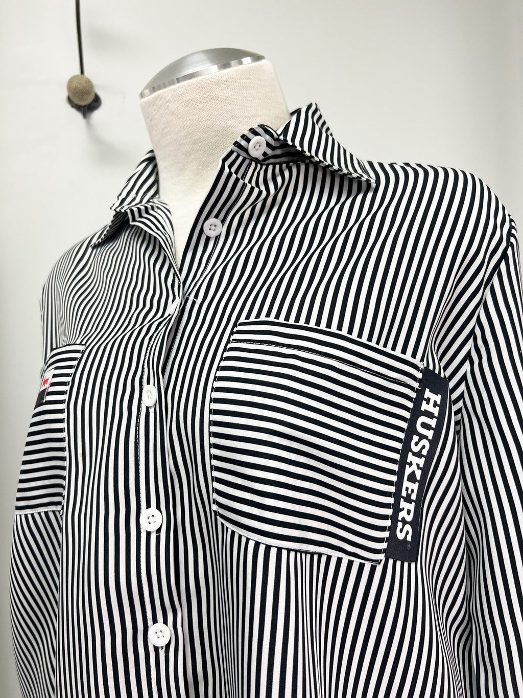 'Go Big Red' Black Striped Button-Down - Size Large