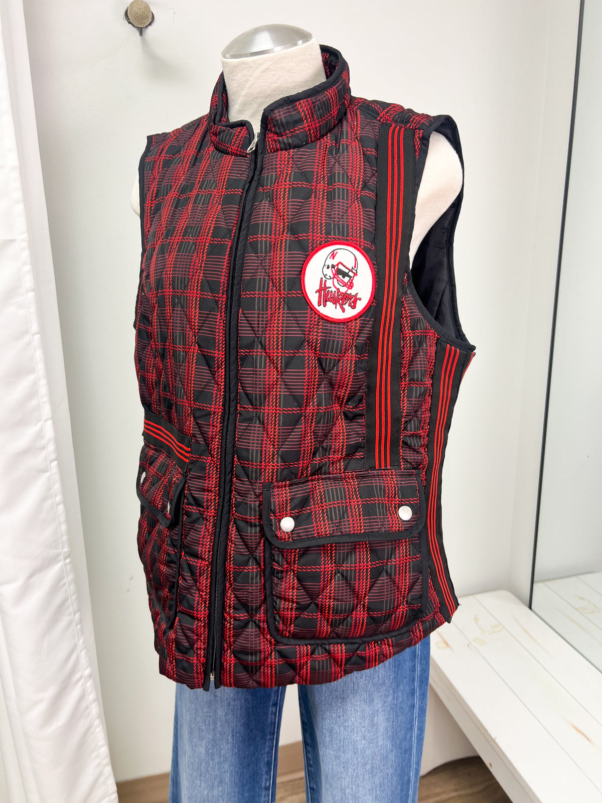 Red/Black Embellished Husker Vest - Size Large