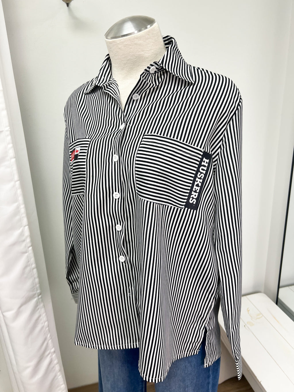 'Go Big Red' Black Striped Button-Down - Size Large