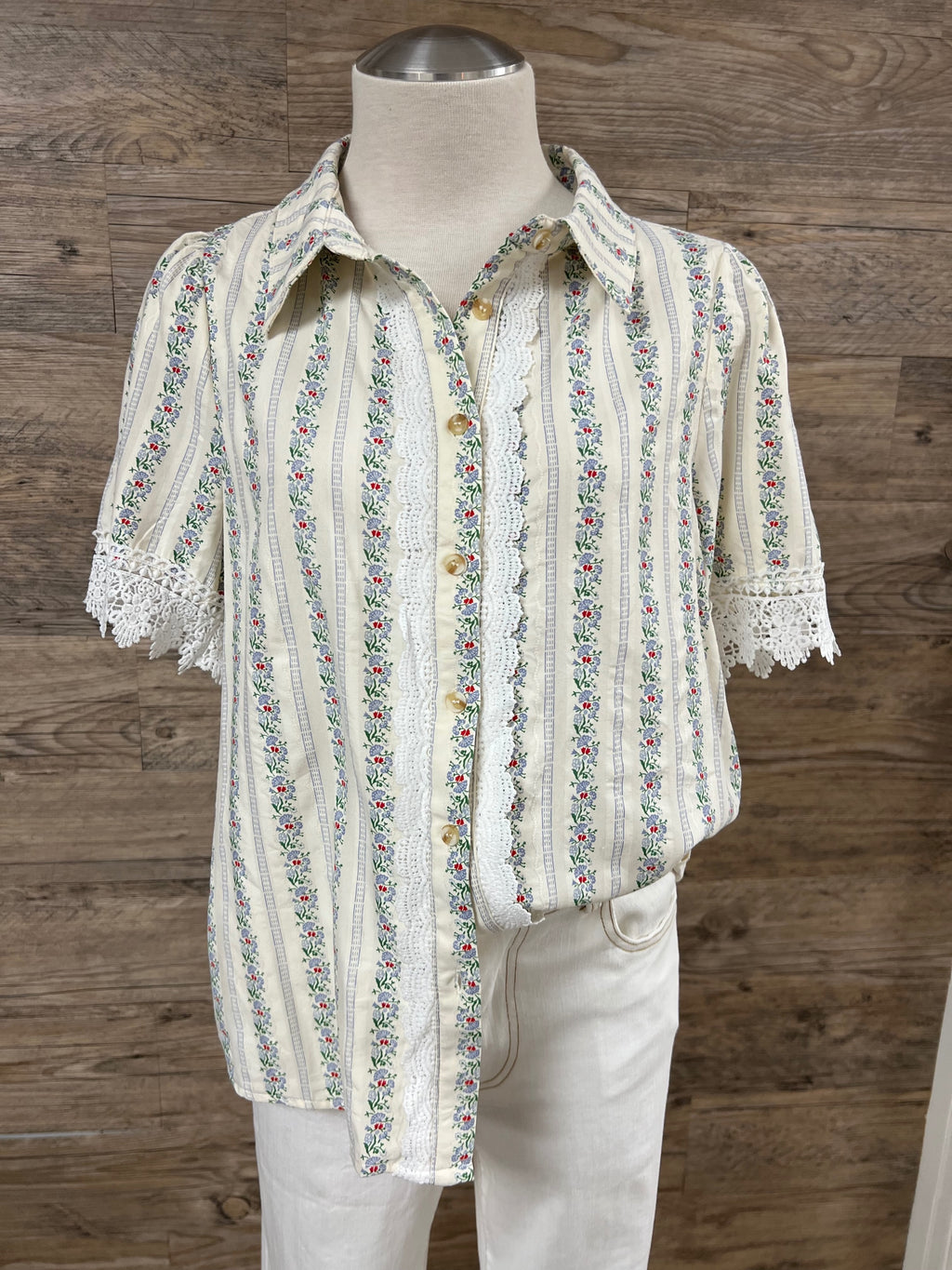 Floral Lace Trim Collared Top