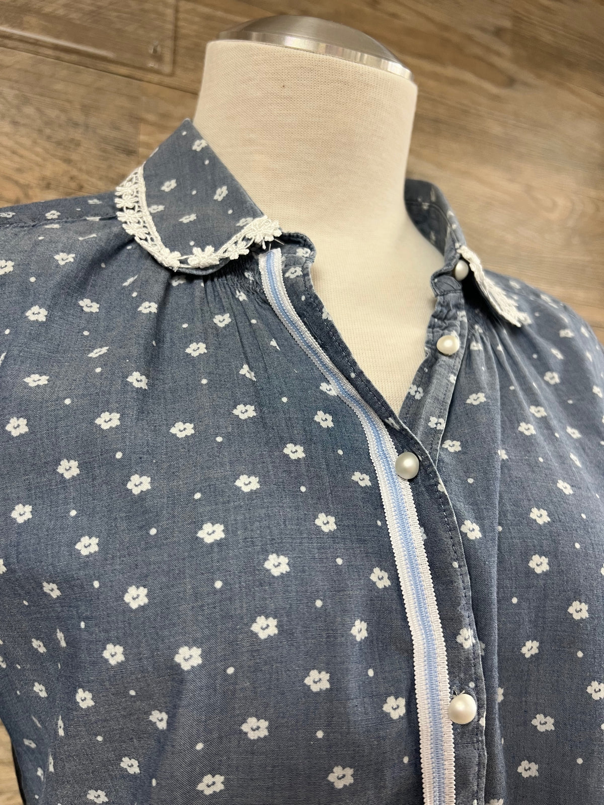 Blue Prairie Blouse Embellished by Trish Size X-Small