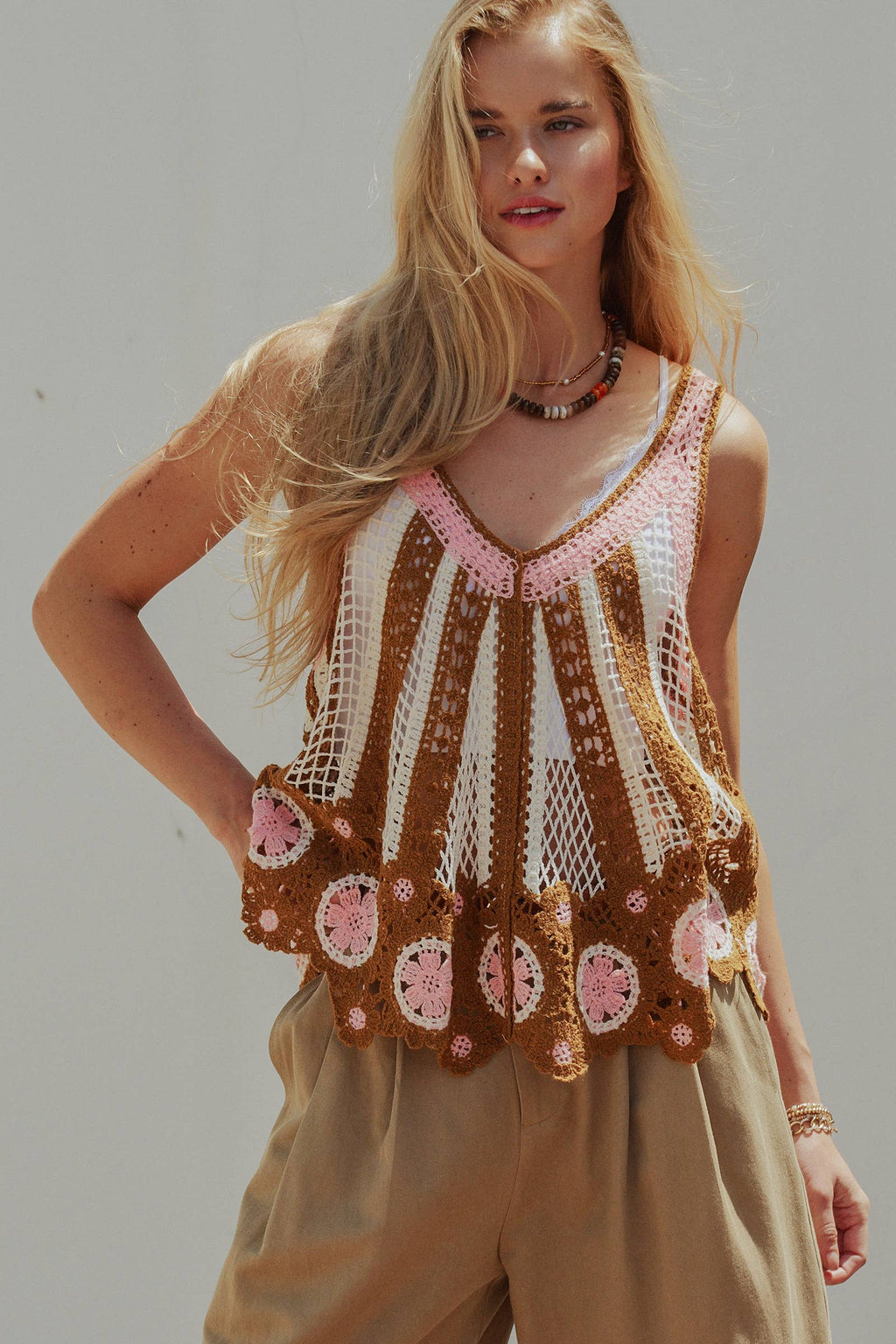 Urban Daizy - Floral Motif Open-Knit Crochet Tank