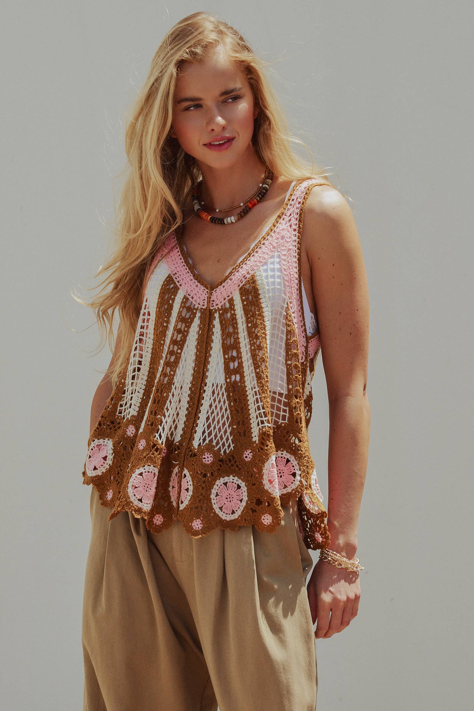 Urban Daizy - Floral Motif Open-Knit Crochet Tank